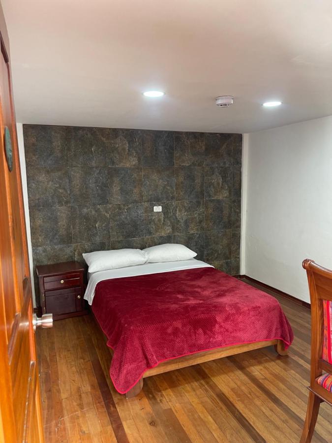 El Jardin Escondido Party Hostel Баньйос Екстер'єр фото