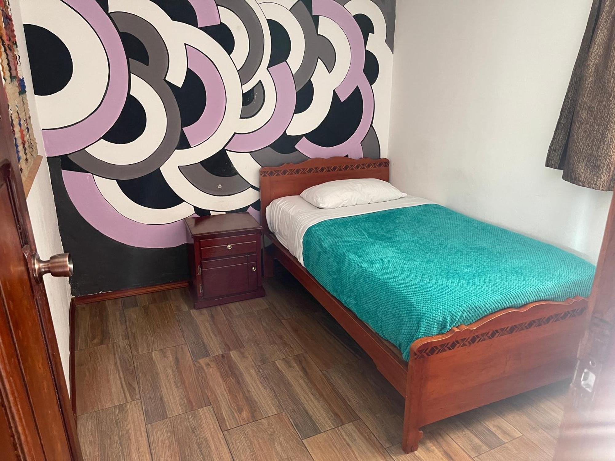El Jardin Escondido Party Hostel Баньйос Екстер'єр фото